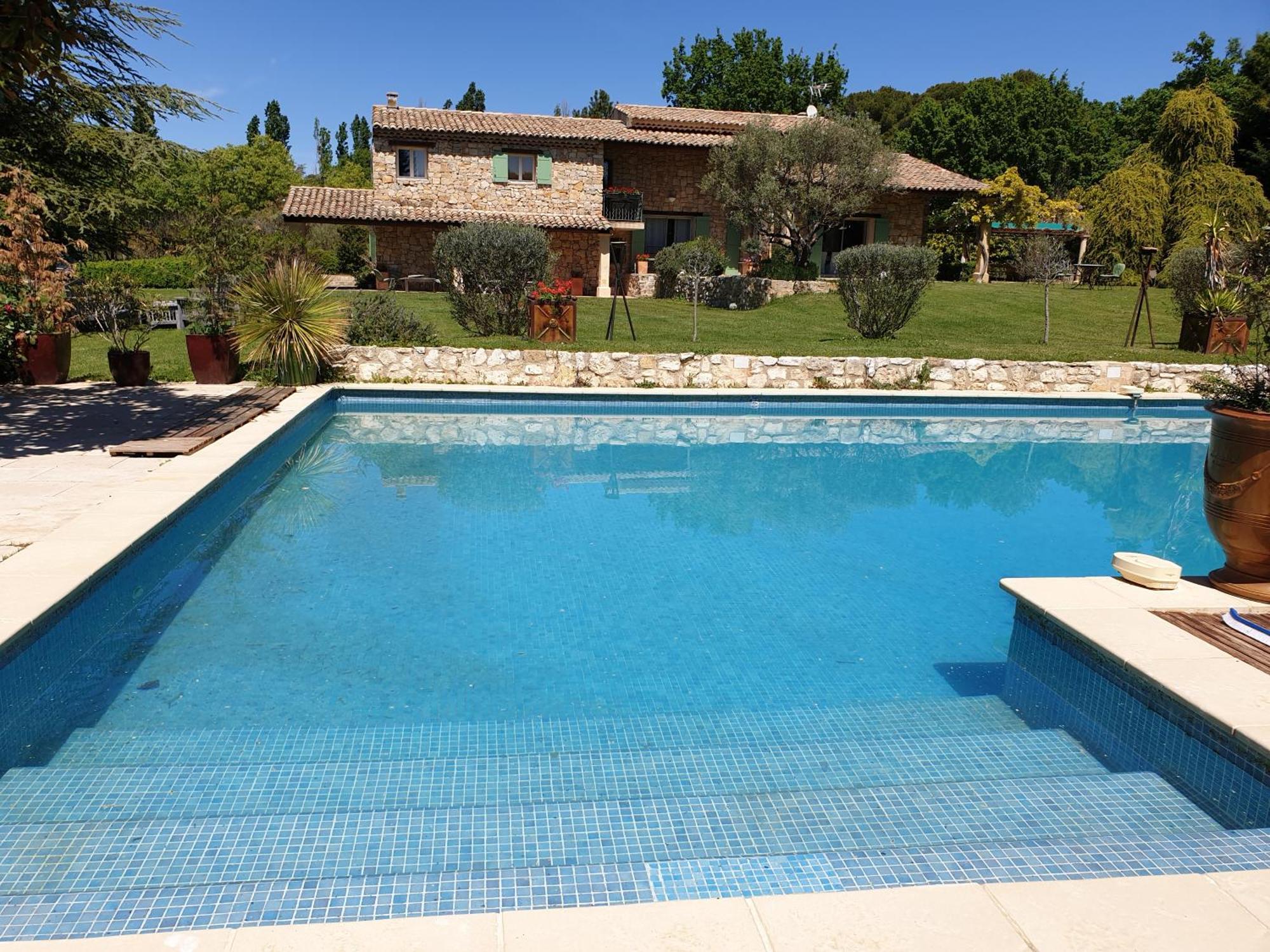 Gite Au Coeur De La Provence & Spa Saint-Cannat Eksteriør bilde